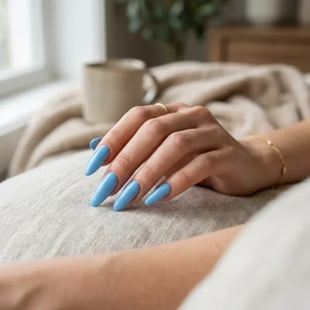 Aero nail color look